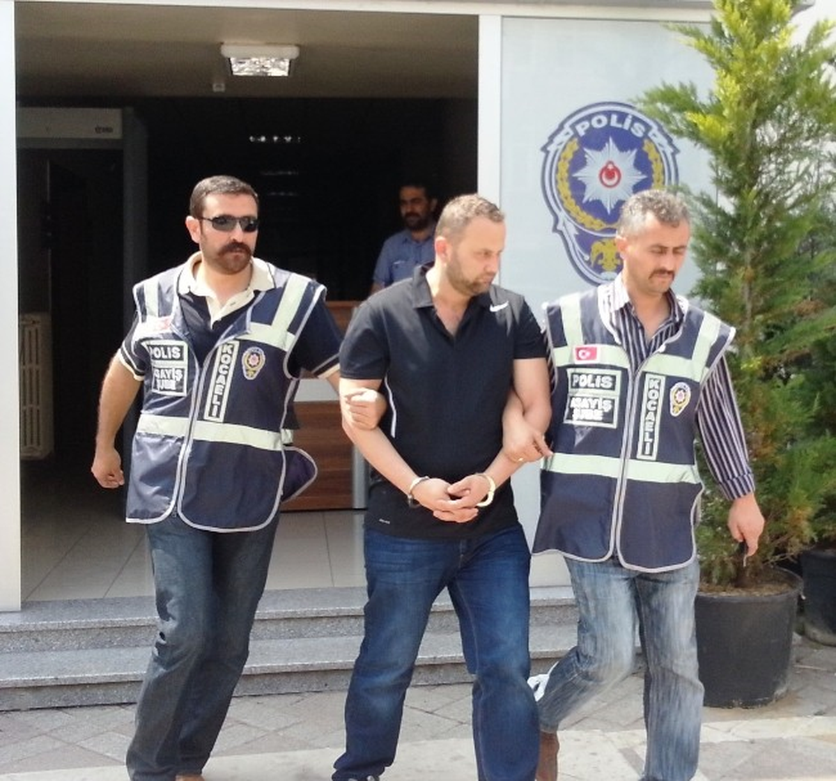 Kuzen Katiline 13 Yıl Hapis Cezası