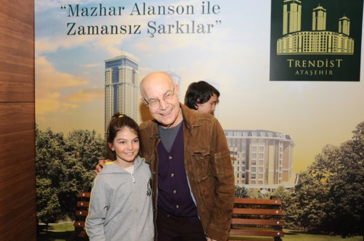 Mazhar Alanson Ataşehirli Komşularıyla Buluştu