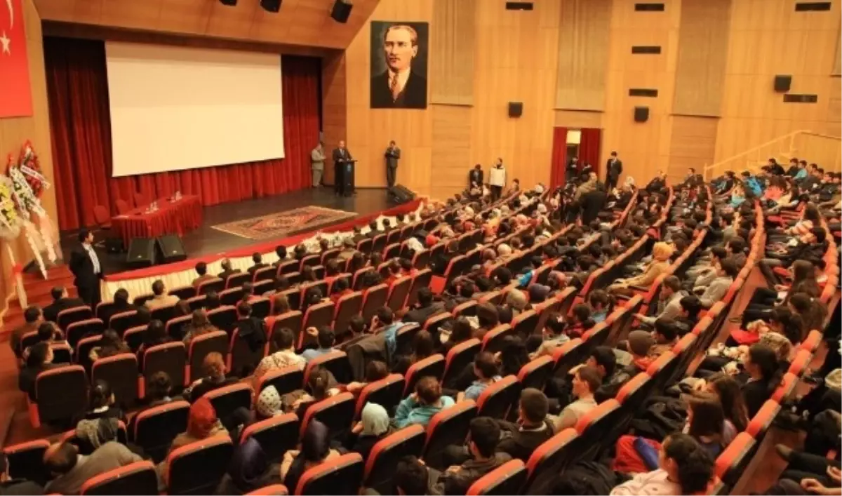 Mehmet Akif Aksaray'da Anıldı