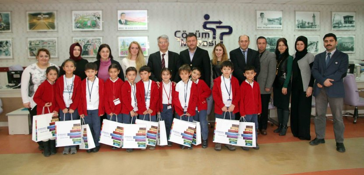 Minik Öğrencilerden Zekeriya Özak\'a Ziyaret