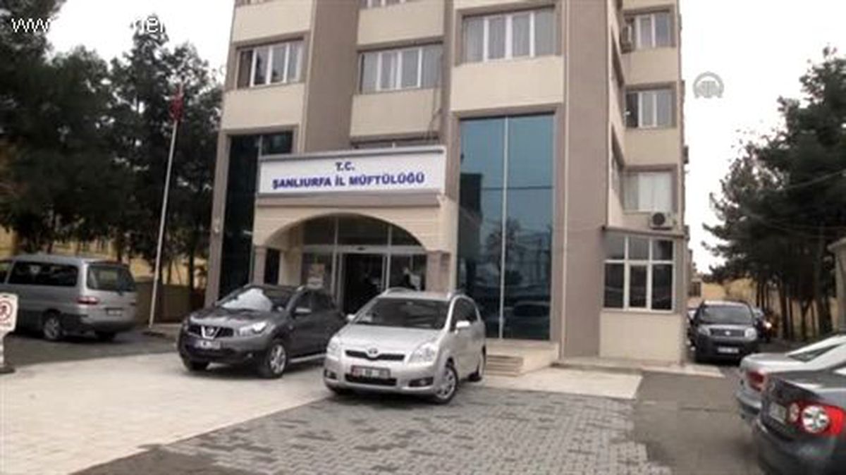 Moldovyalı spiker Müslüman oldu -