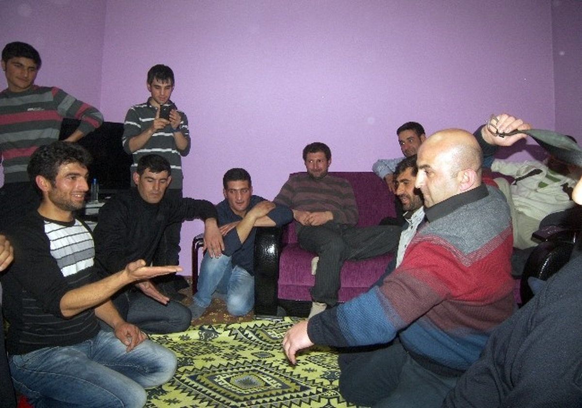 Narman\'da Nişanlanan Gence İşkence Gibi Oyun