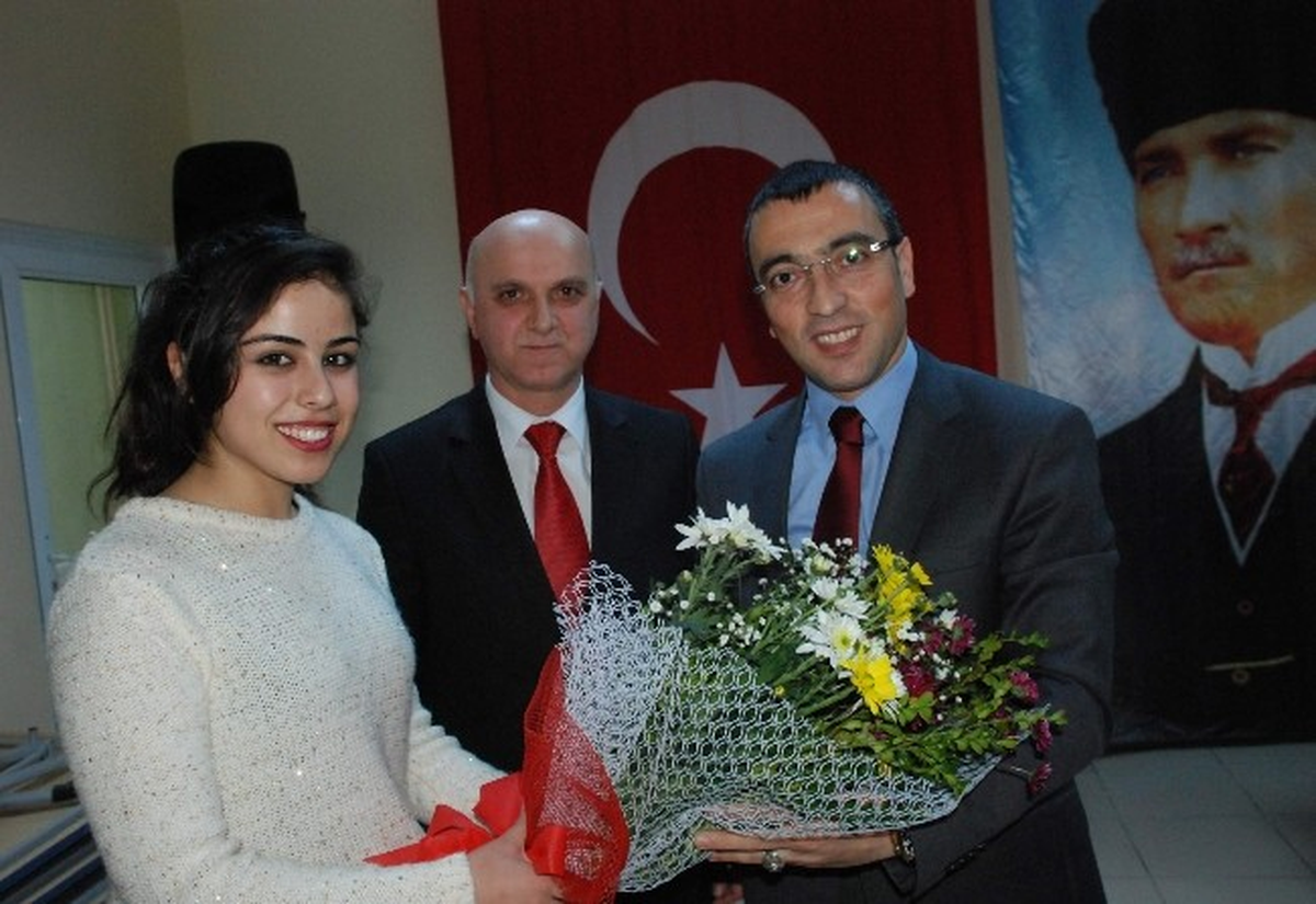 Of Kaymakamı Arslan Öğrencilerle Tecrübelerini Paylaştı