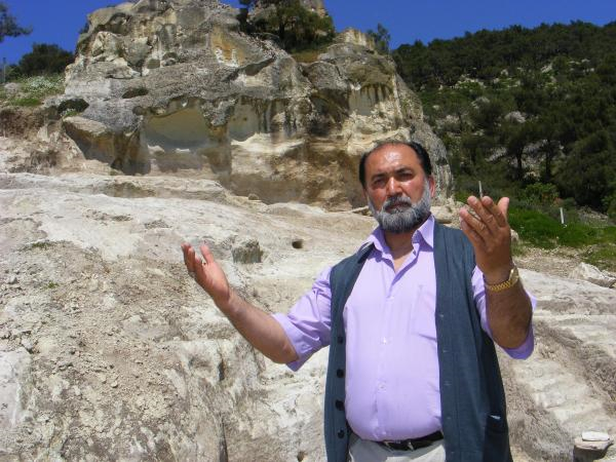 Simav Çayı Kanlı Akıyor
