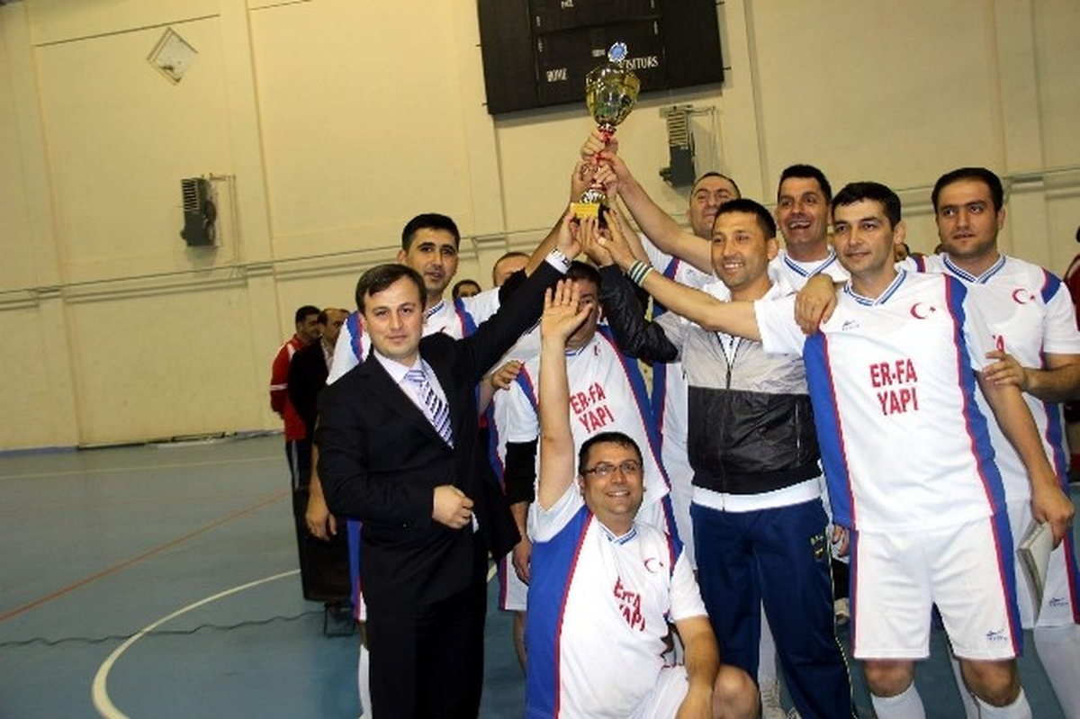 Suşehri\'nde Kurumlar Arası Voleybol Turnuvası Sona Erdi