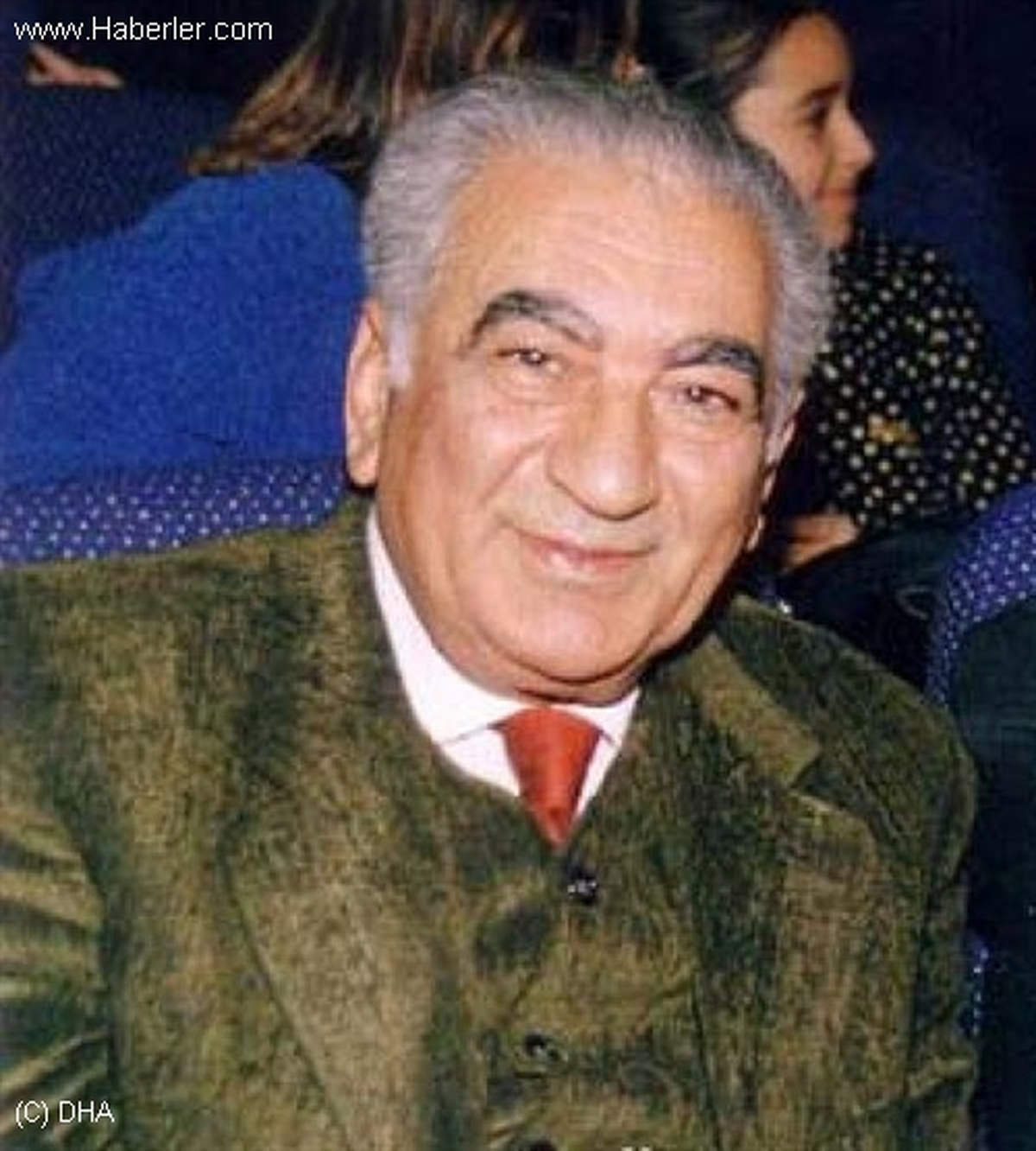 Türk Müziği Bestecisi Ayhan Sökmen Vefat Etti