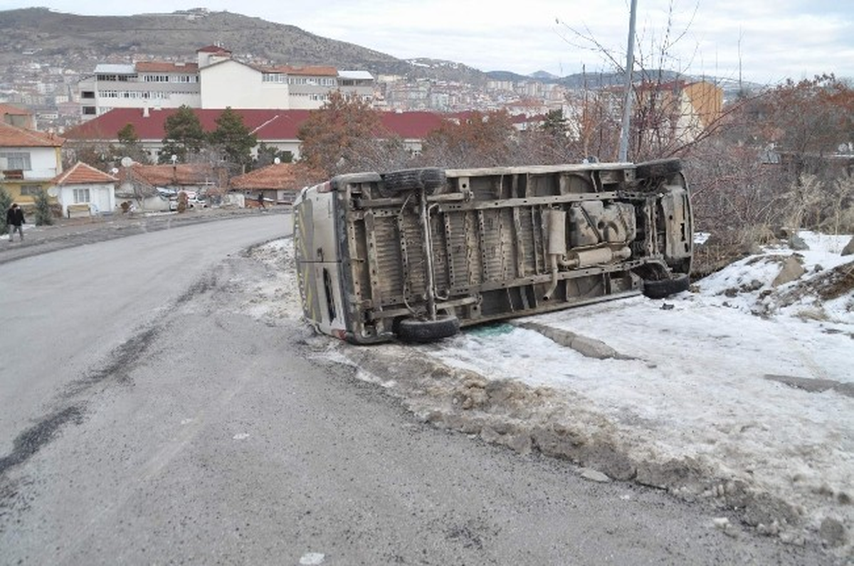 Yozgat\'ta Buzlanma Kazaya Sebep Oldu