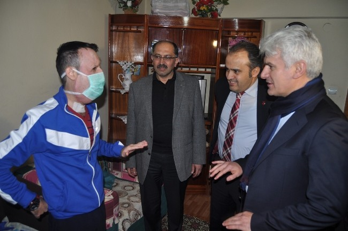 Yüz Nakilli Recep Sert Yeni Yıla Ailesiyle Giriyor
