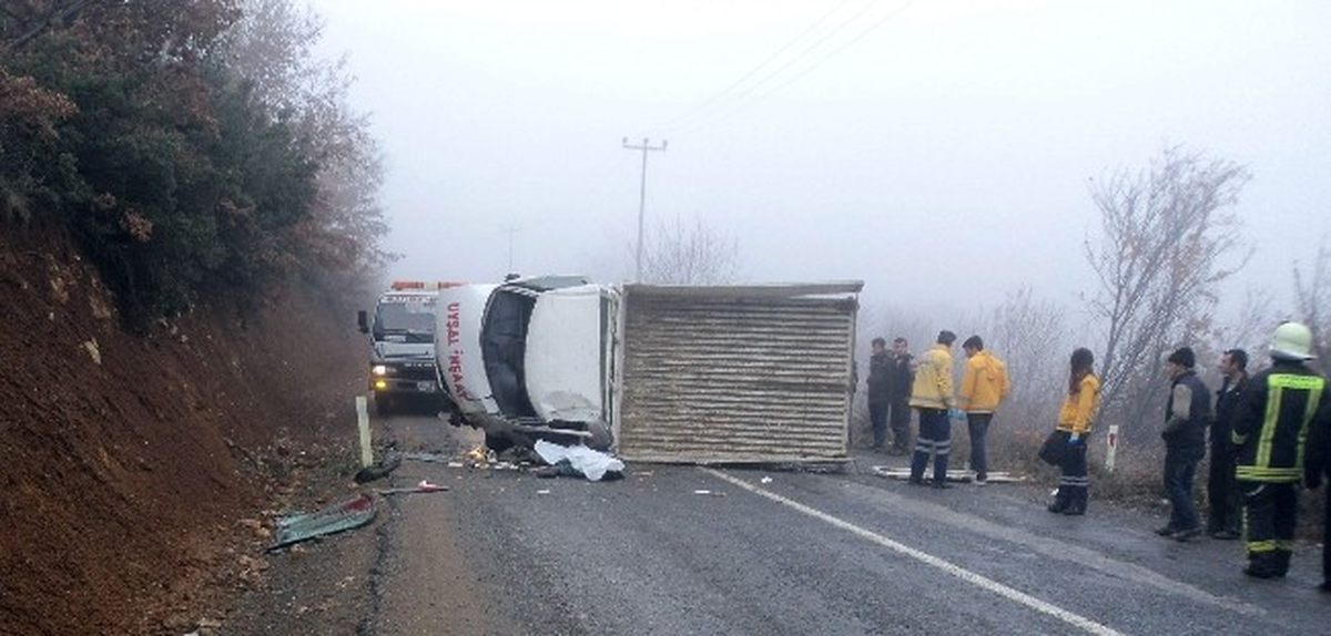 Akşehir\'de Trafik Kazası: 1 Ölü, 3 Yaralı