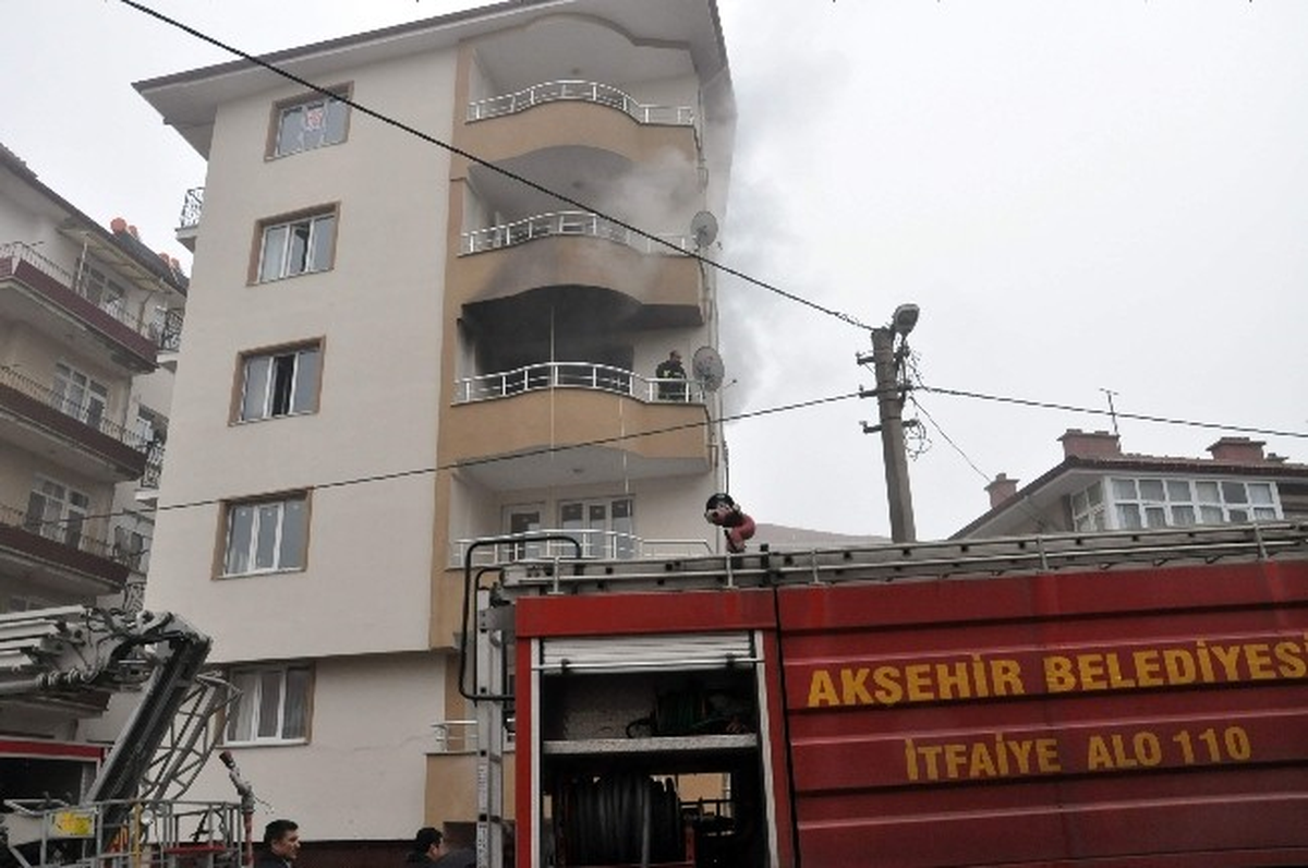 Akşehir\'de Yangın