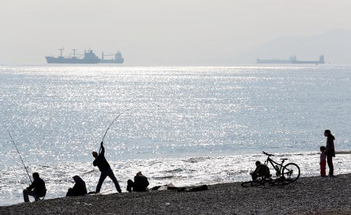Antalya\'da Yeni Yılın İlk Gününde Bahar Havası
