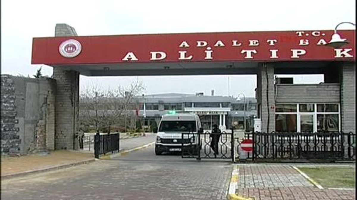 Ataköy\'de Yılbaşı Gecesi Yangın Faciası: 3 Ölü
