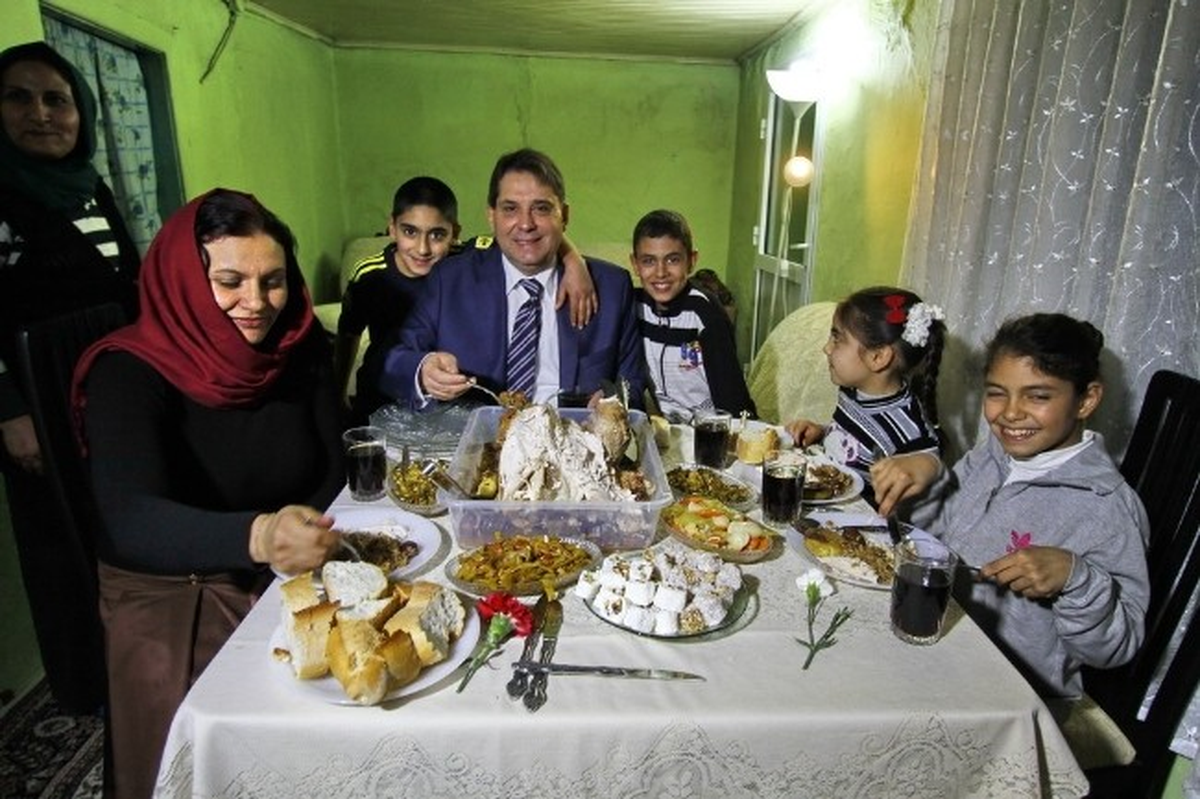 Başkan Tartan Dostlar Sofrasında
