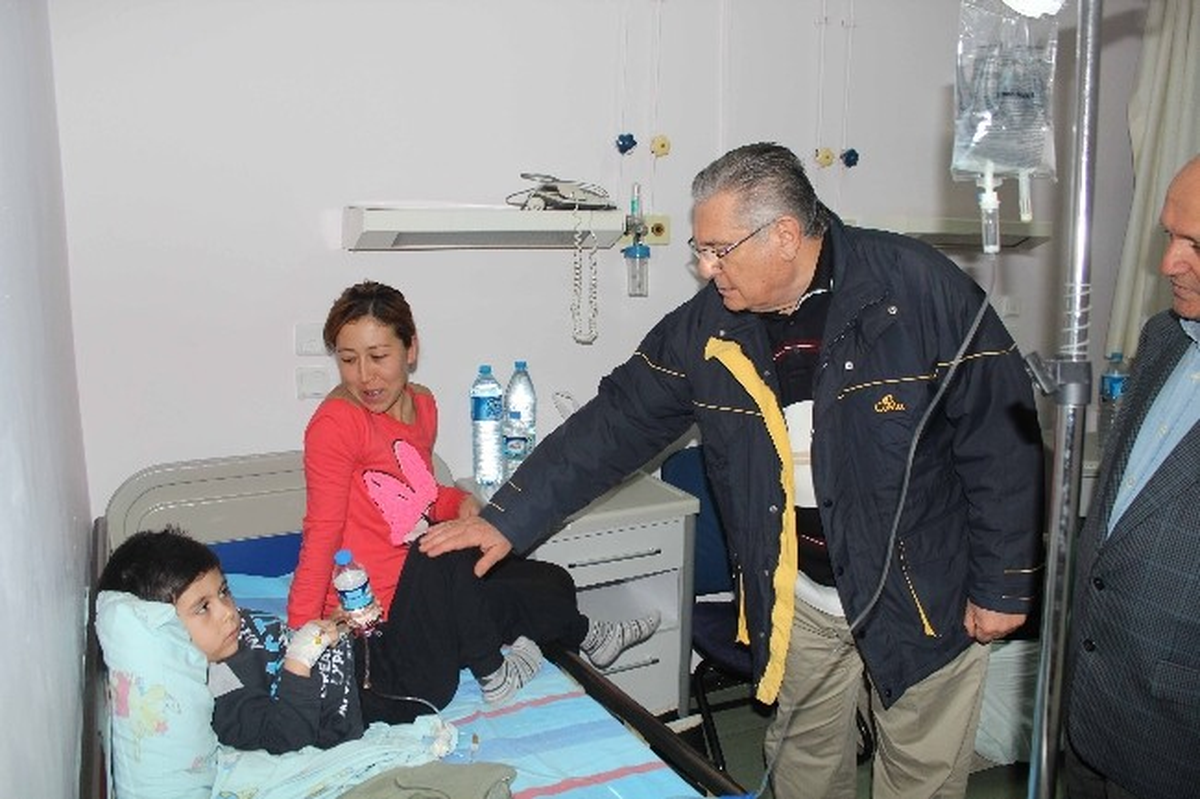 Doğan Tugay\'dan Hastalara Moral Ziyareti