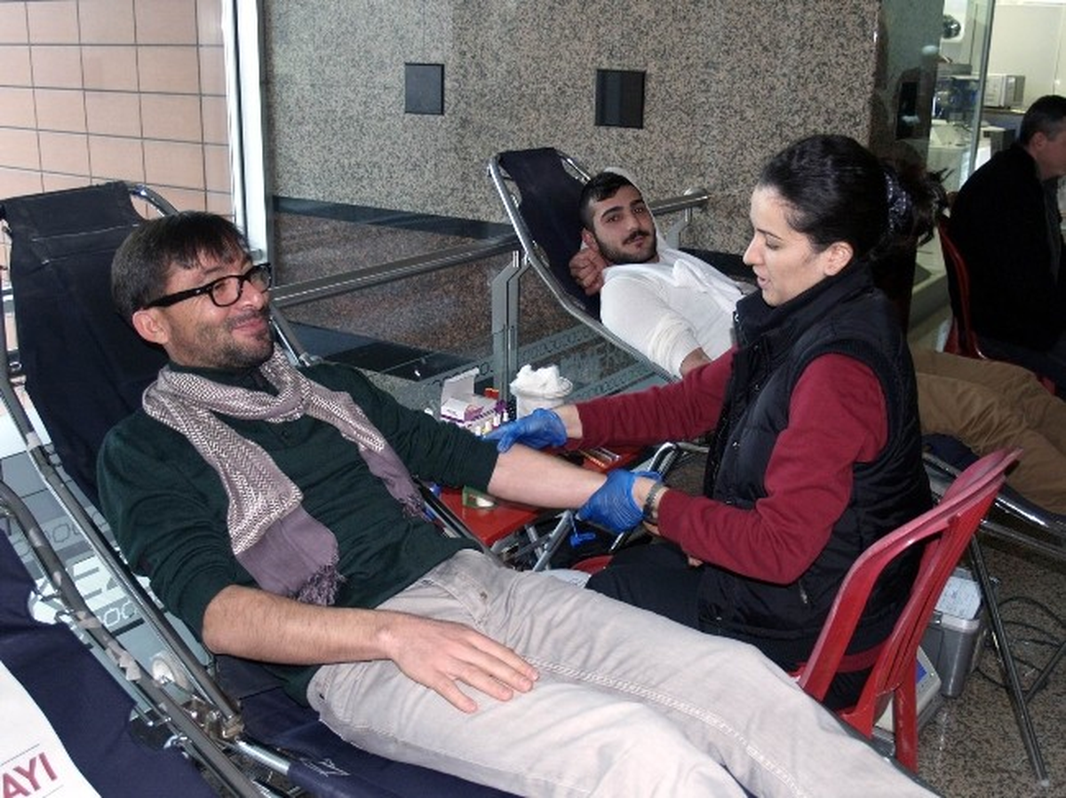 Erzincan Kızılay Kan Merkezi Şubesi Kan Bağışı Kampanyalarını Sürdürüyor