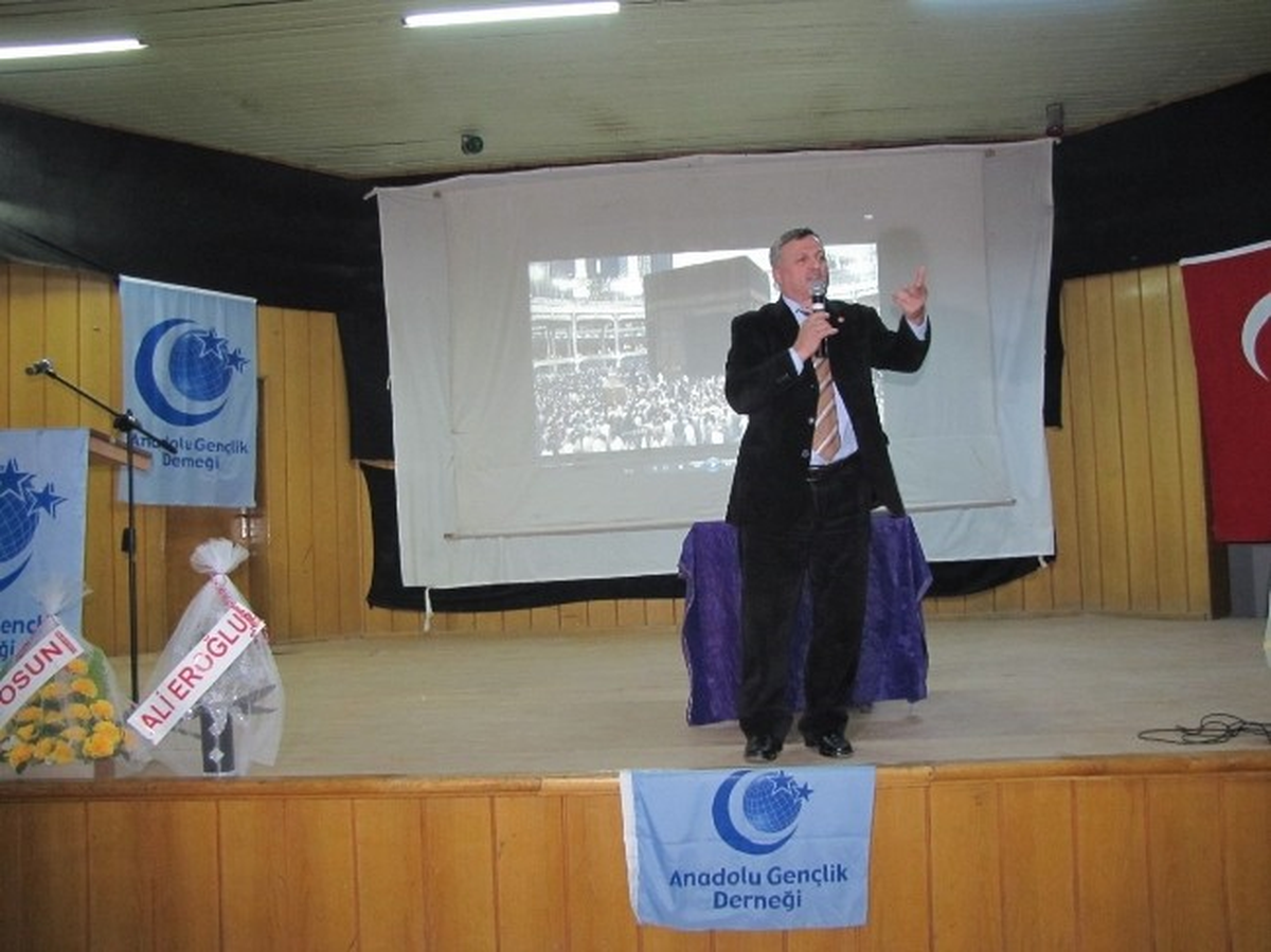 Hisarcık\'ta Mekke\'nin Fethinin Bin 383. Yıldönümü Kutlaması ve Konferans