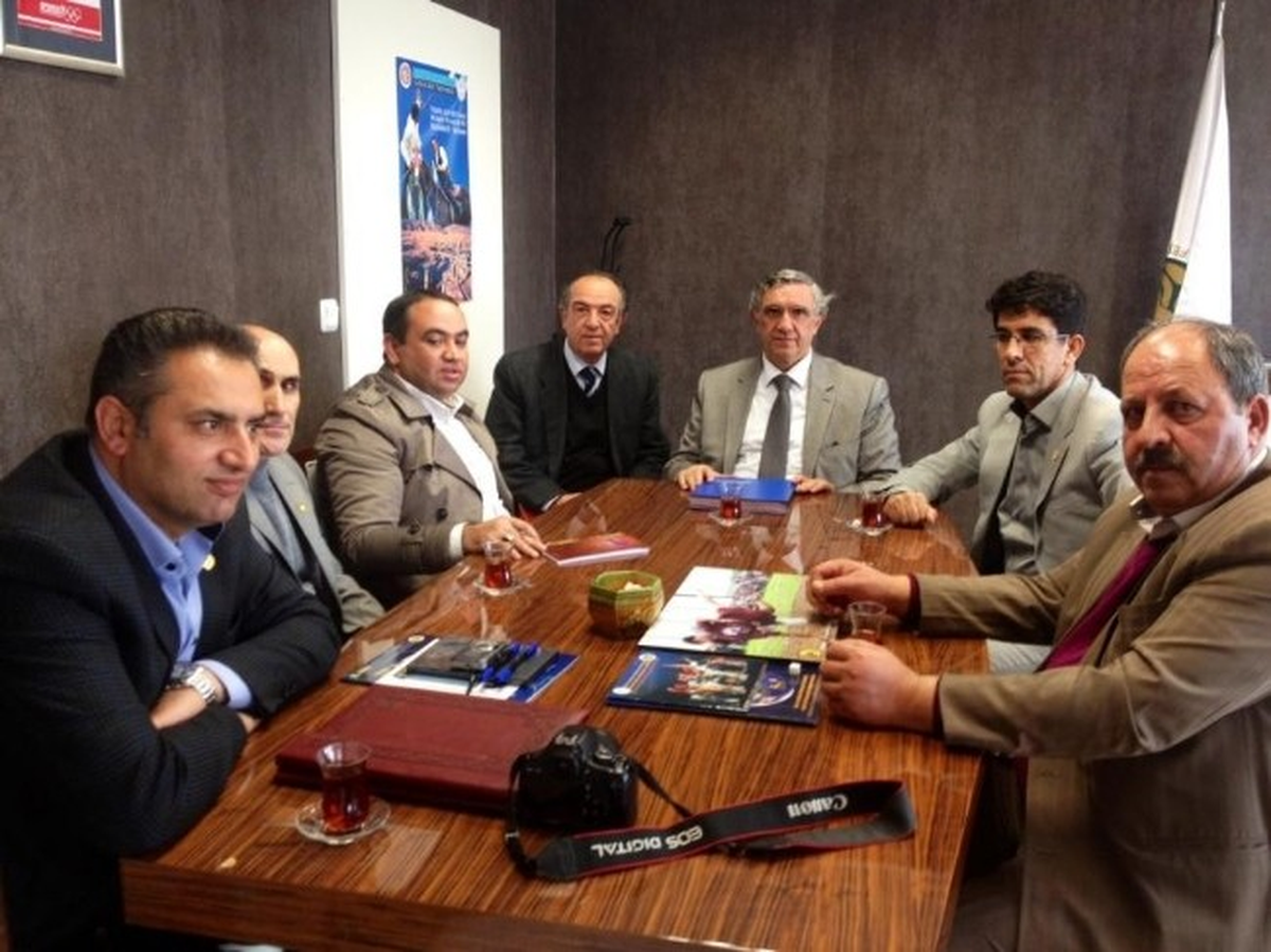 İran ile Türkiye Arasında Geleneksel Spor Protokolü İmzalandı