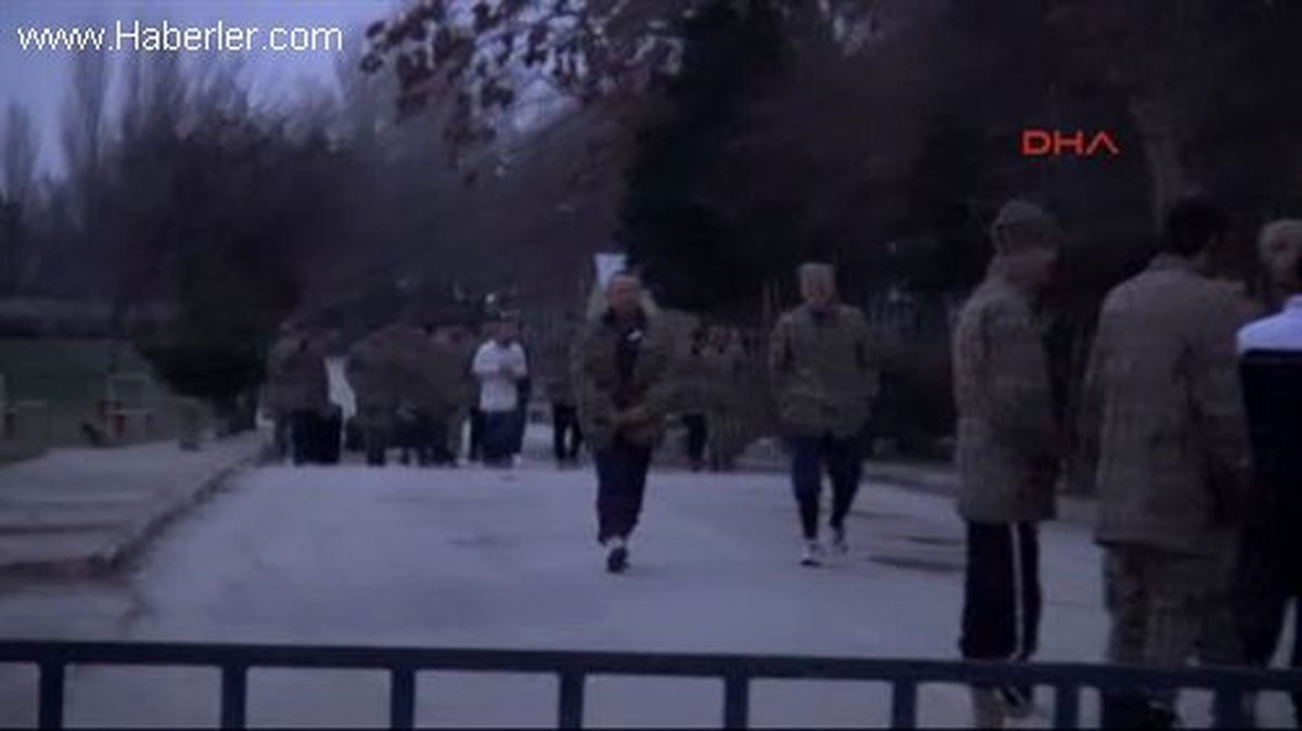 Kışlalarda Erken Terhis Heyecanı