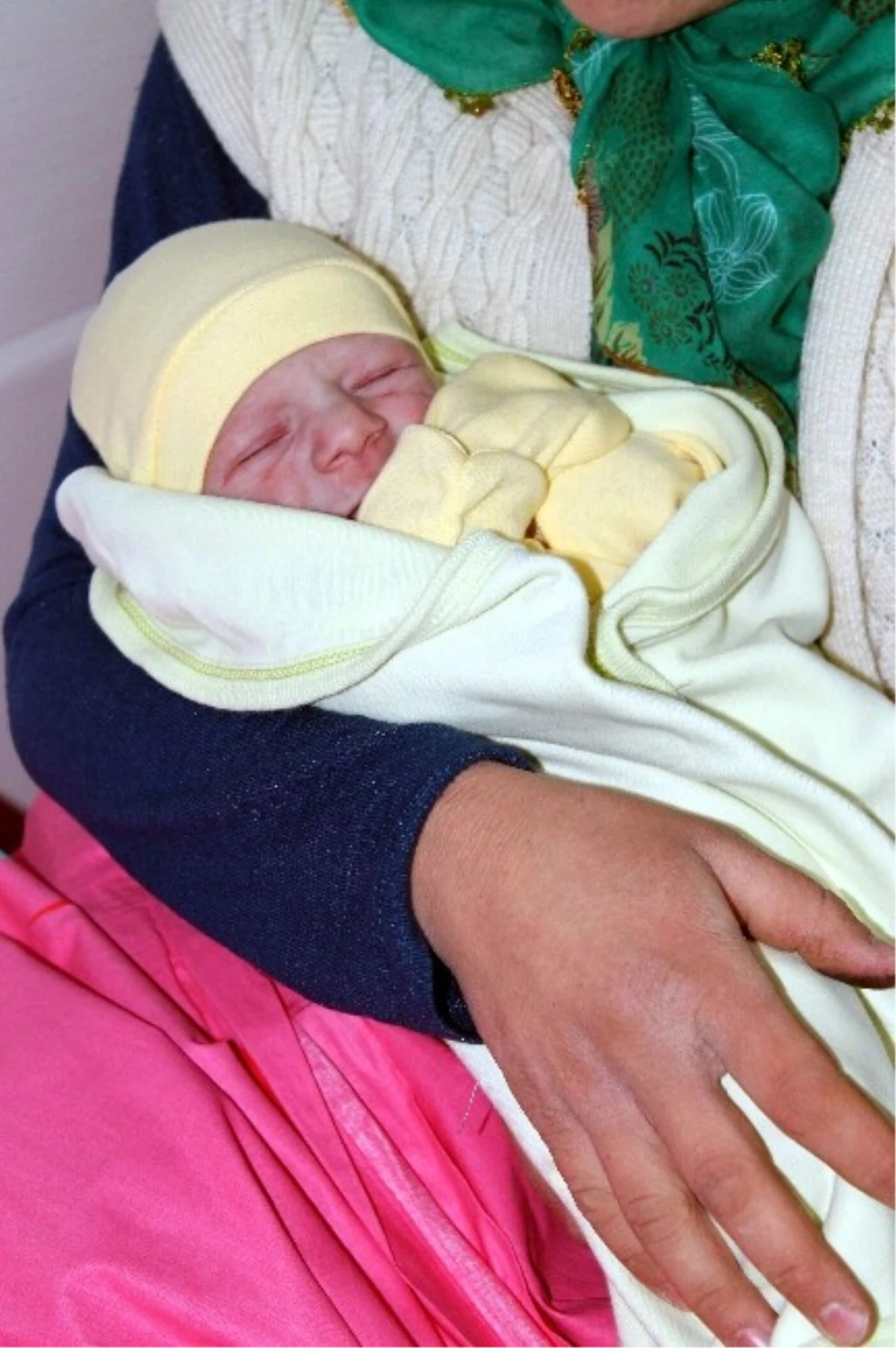 Konya\'da Yeni Yılın İlk Bebeği "Nuh" Oldu