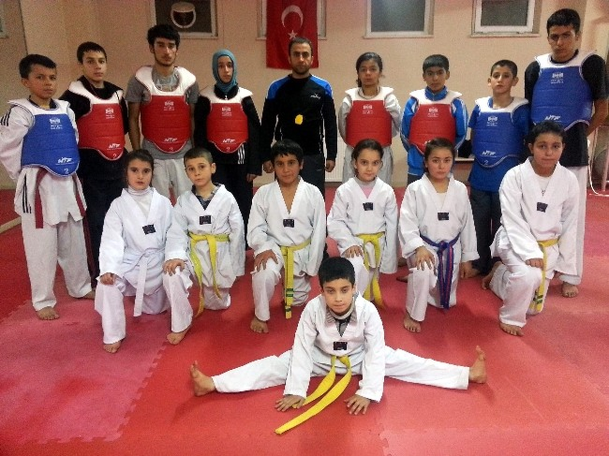Şahinbey Belediye Spor Tekvando İl Seçmelerinde 4 Madalya Birden Aldı
