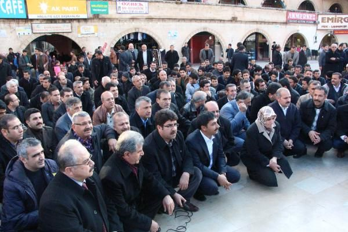 Şanlıurfa ve Kilis\'te, Başbakan Erdoğan\'a Destek Eylemleri