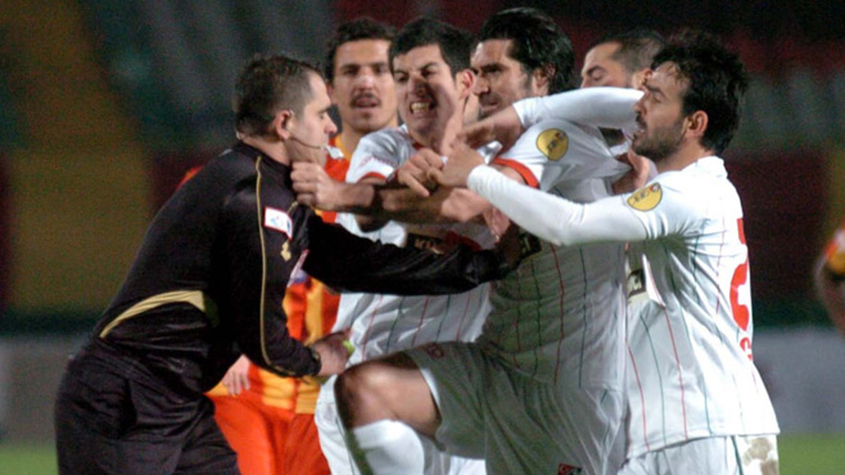 Tffhgd, Şanlıurfa\'daki Hakem Saldırısını Kınadı