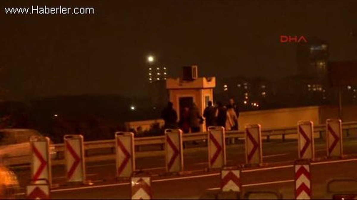Yeni Yıla Boğaziçi Köprüsünde Girdiler