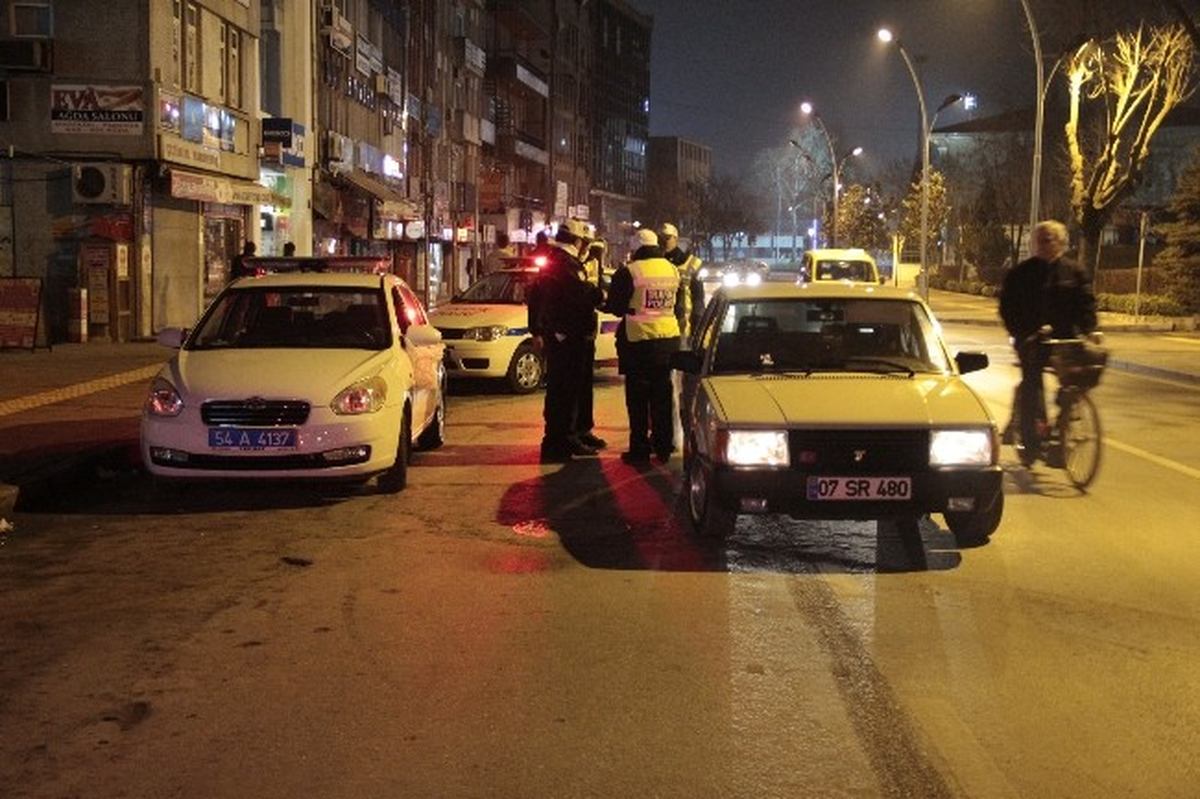 Yılbaşı Gecesi Hareketli Saatler