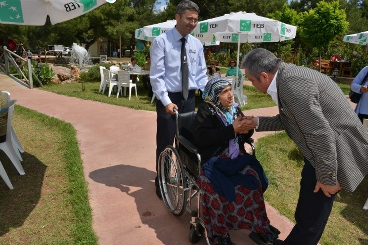 65 Yaş Üstü Vatandaşlara Sağlık Hizmeti