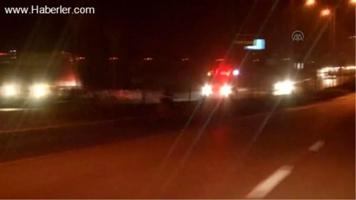 Van\'da Cezaevi Aracıyla Ambulans Çarpıştı: 1 Ölü, 11 Yaralı