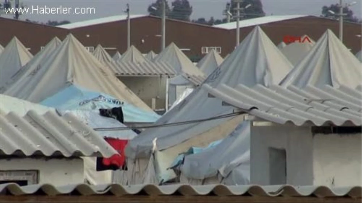 Belçika Dışişleri Bakanı Reynders Çadır Kentte Okul Açtı