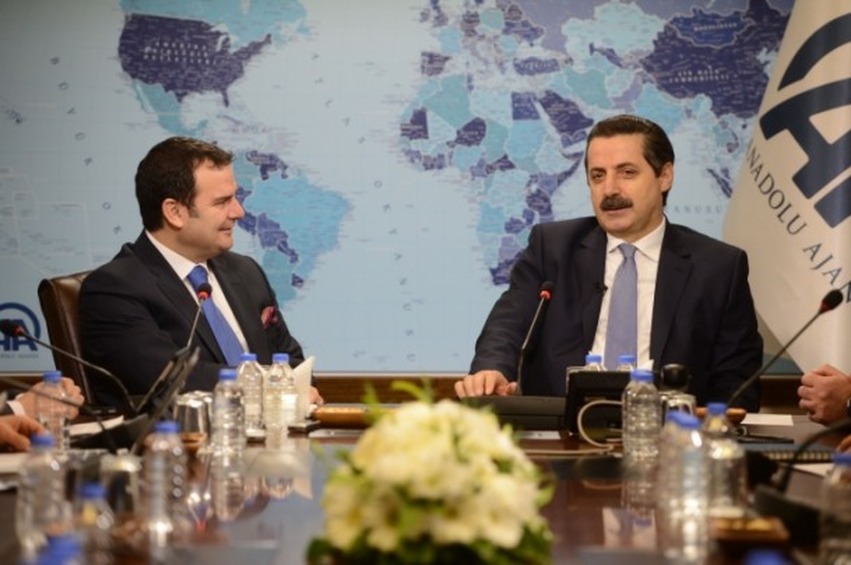 Çalışma ve Sosyal Güvenlik Bakanı Çelik, Aa Editör Masası\'nda