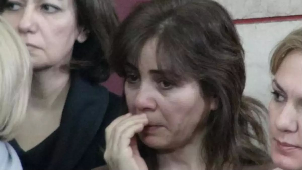 CHP\'den Balyoz Davası Tutuklularının Yakınlarıyla Basın Toplantısı