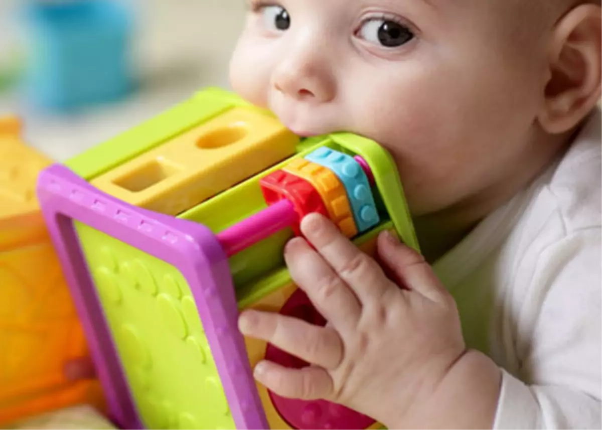 Çocuk Gelişimi İçin Doğru Oyuncak Önemli"