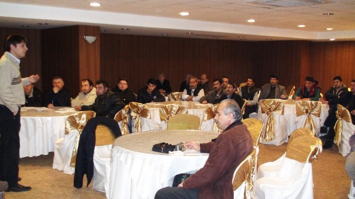Gediz\'de Sanayi ve İşadamlarına İş Güvenliği İş Sağlığı Semineri