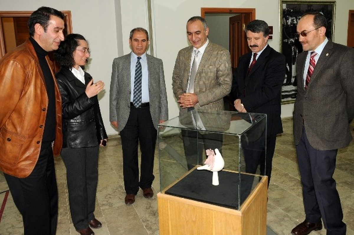 Güzel Sanatlar Fakültesi\'nden Seramik Sergisi