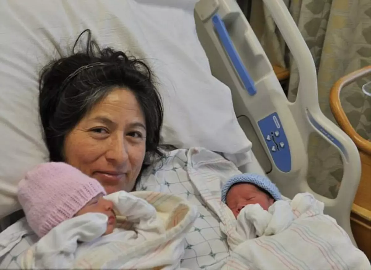 İkizlerin Biri 2013, Diğeri 2014 Doğumlu