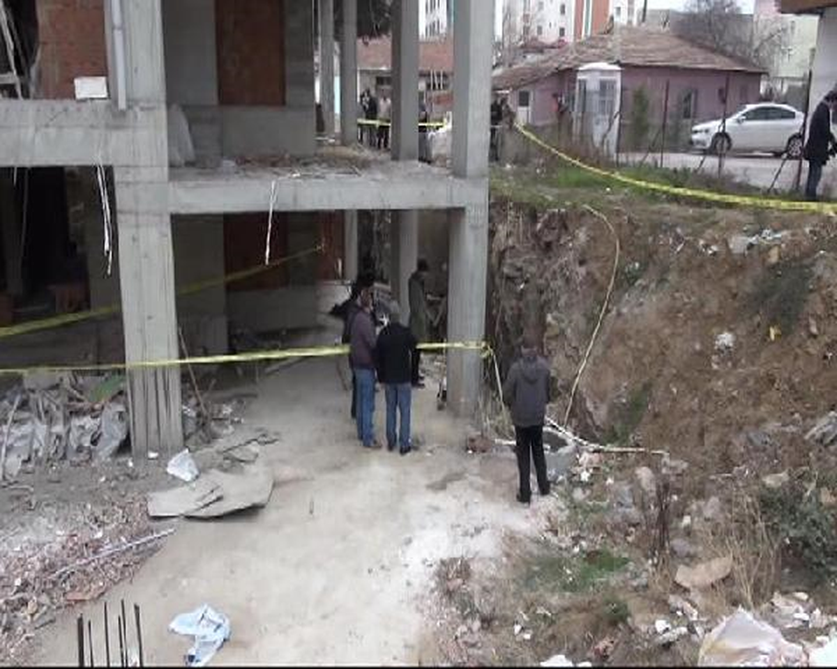 Kayıp Çocuğun Cesedi İnşaattaki Su Dolu Çukurda Bulundu (1)