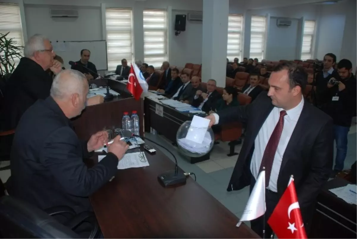 Kdz Ereğli Belediyesi 2014\'ün İlk Meclis Toplantısını Yaptı