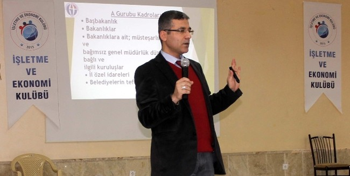 KPSS Semineri ve Kariyer Meslekleri\' Konferansı Düzenlendi