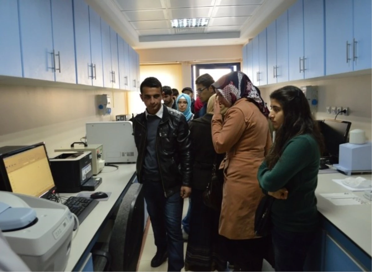 KSÜ\'de Öğrencilerden Rektöre Ziyaret