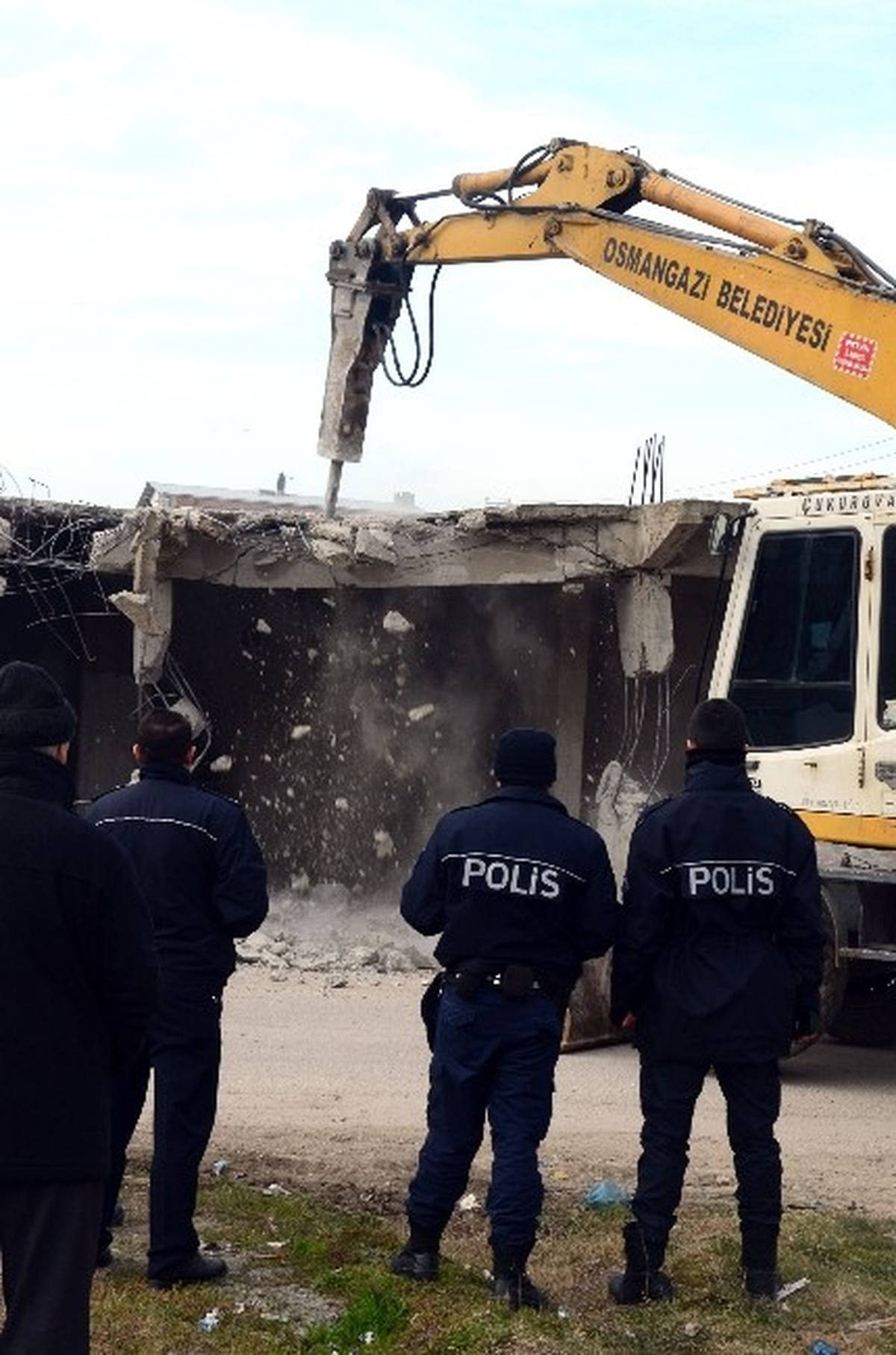 Osmangazi\'de Yılın İlk Kaçak Yıkımı