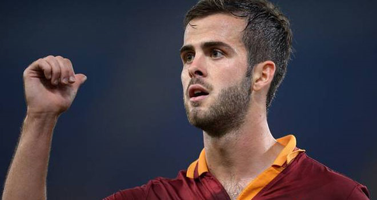 Pjanic, Roma\'yla Uzatıyor