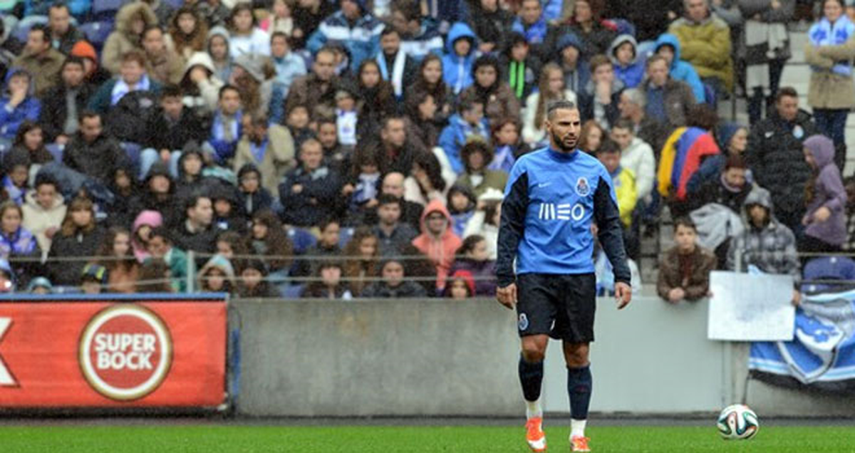 Quaresma\'yı 10 Bin Kişi Karşıladı