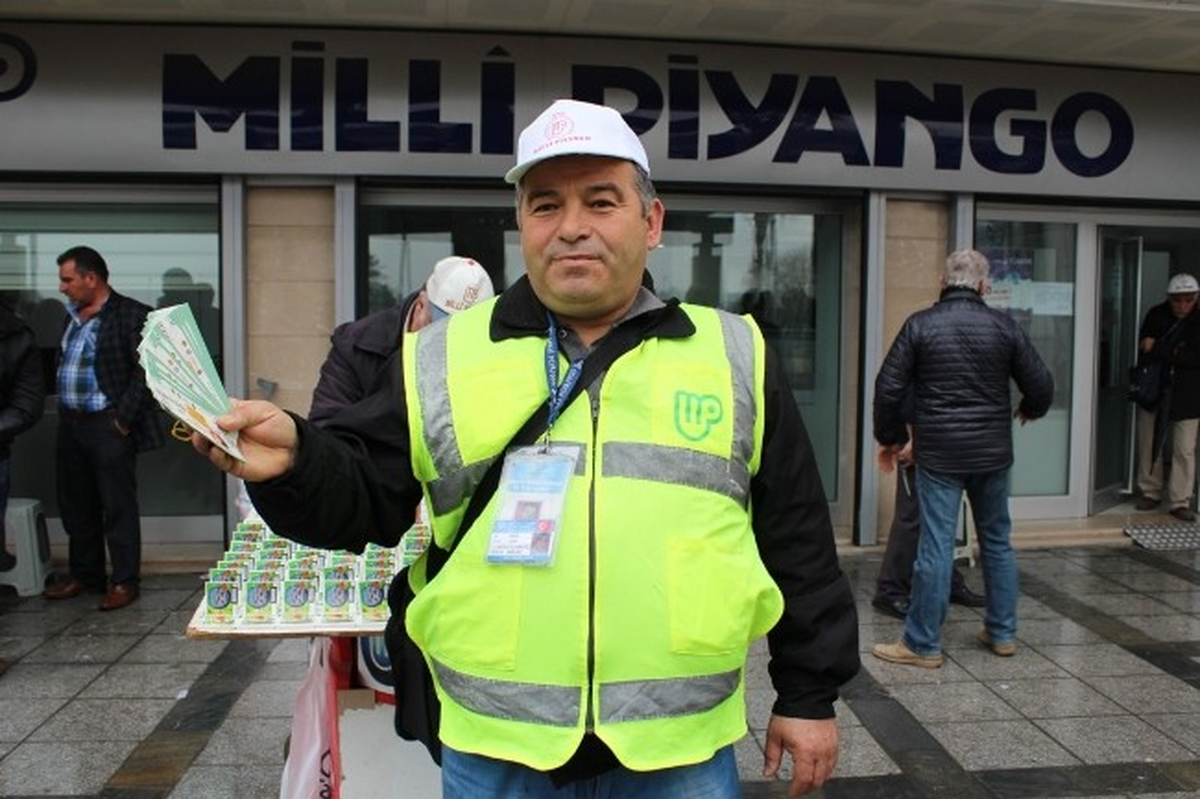 Şanslı Bileti Sattı, Şimdi Yardım Bekliyor