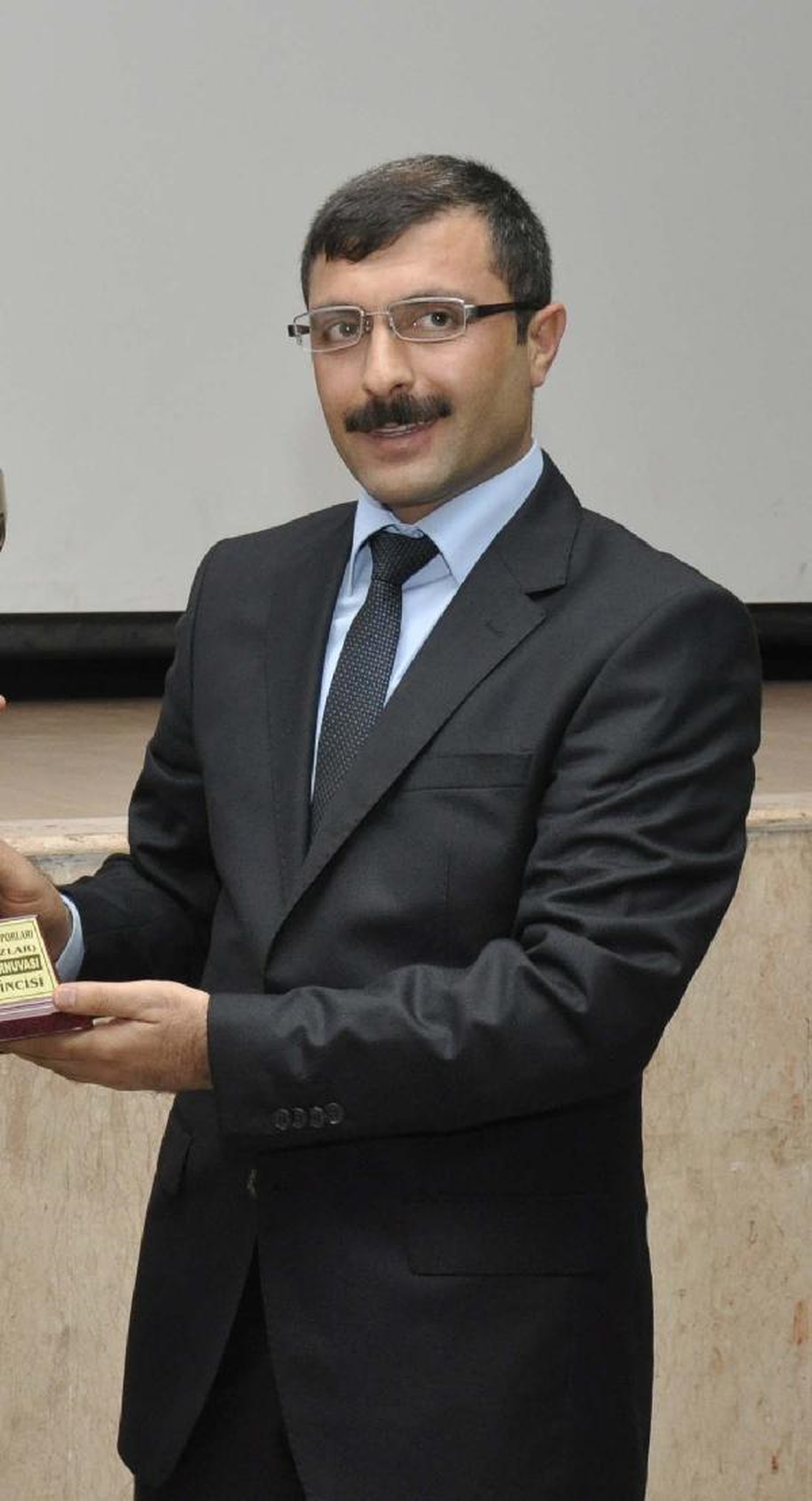 Siverek Milli Eğitim Müdürü Odasında Tartaklandı