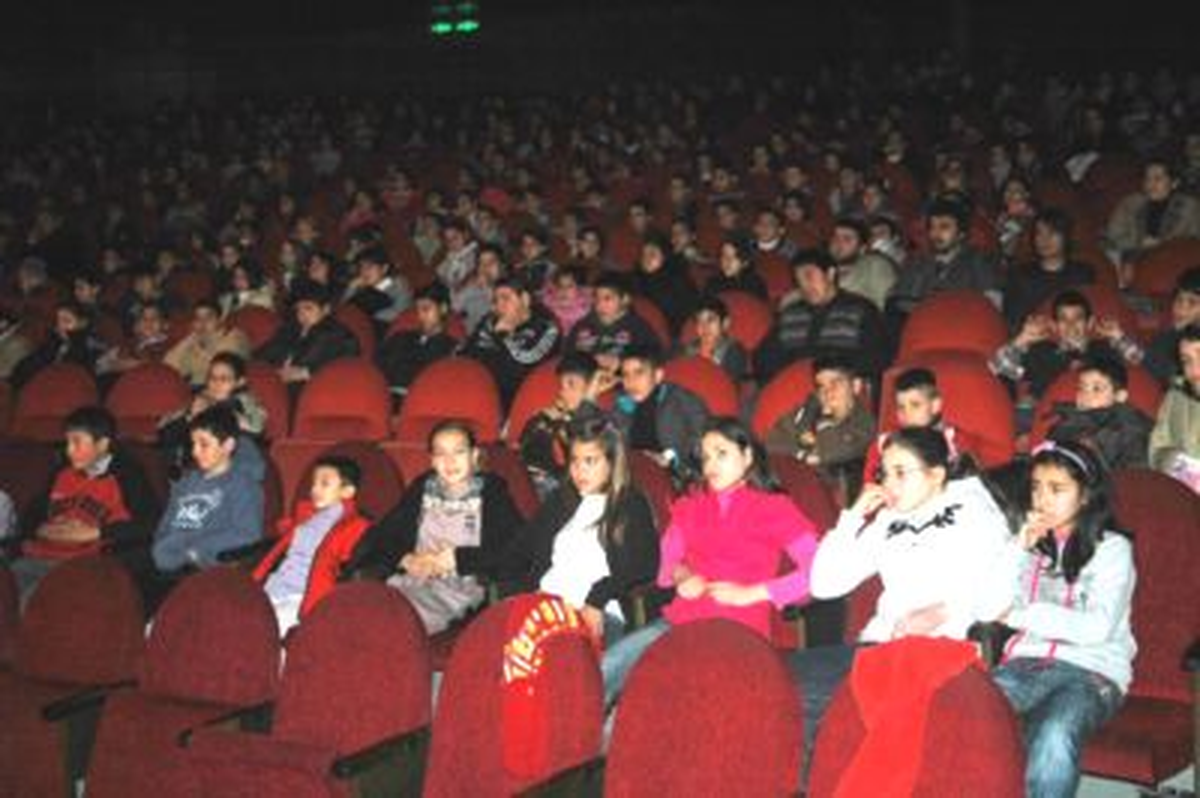 Tarsus\'taki Kültür Merkezi Geçen Yılı Yoğun Geçirdi