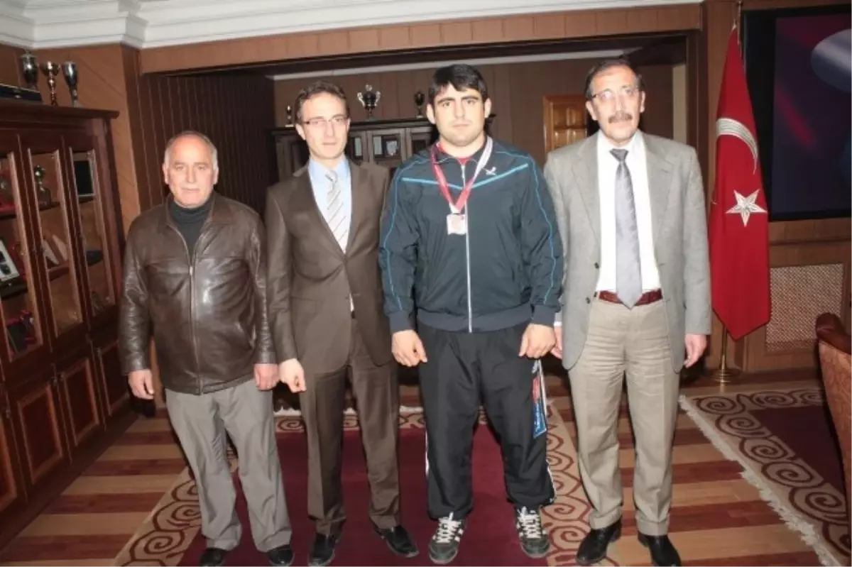 Tokat Minderin de Palandöken Rüzgârı Esti