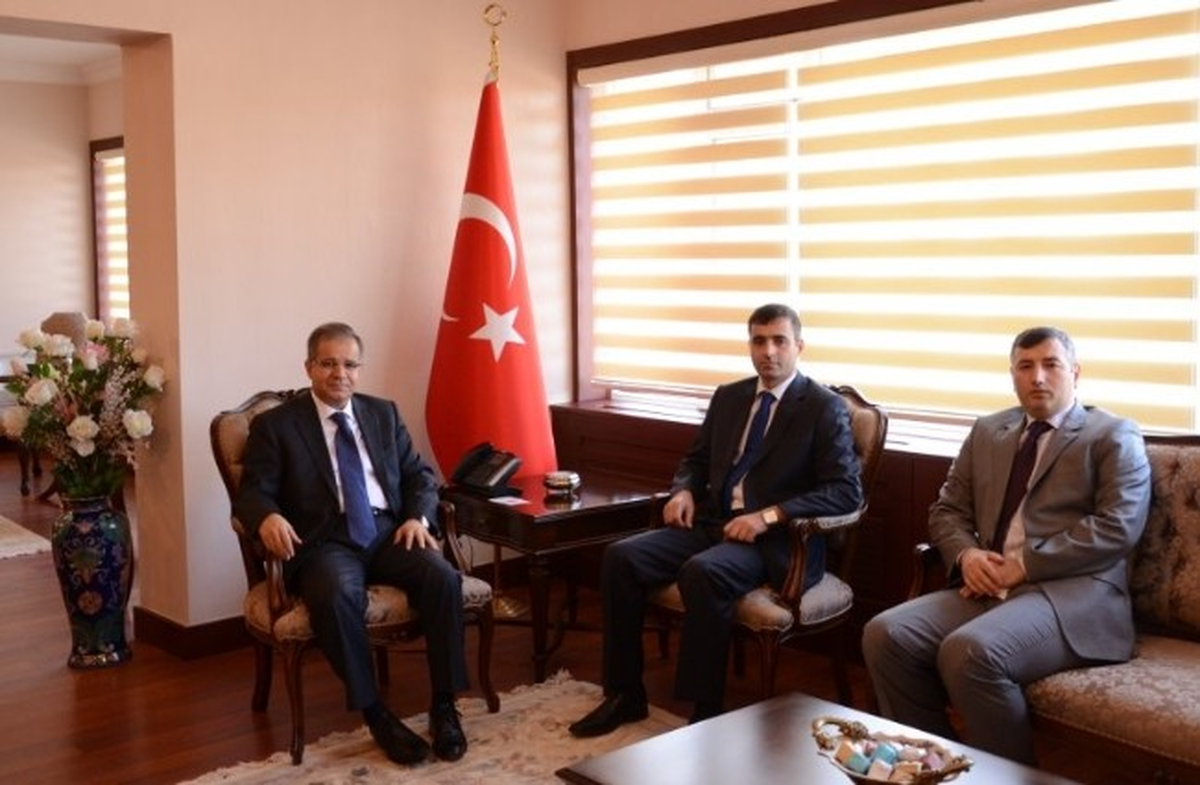 Vali Tapsız\'ı Ziyaret