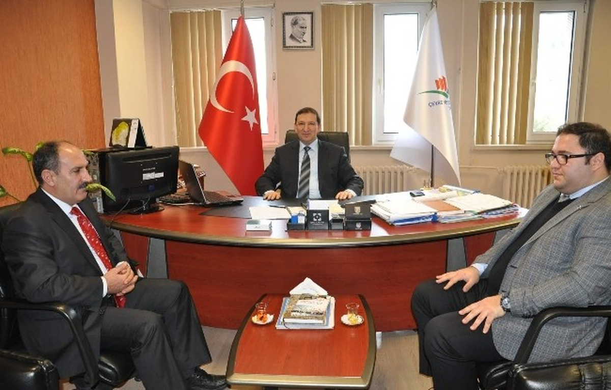 Van Belediye Başkan Yardımcısı Yaşar\'dan, Çevre ve Şehircilik Müdürü Öztürk\'e Ziyaret